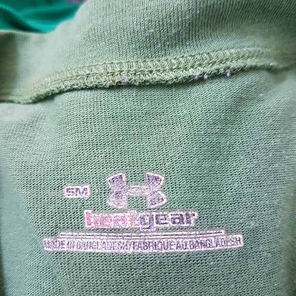 Under armour T shirt - Picture 2 of 2